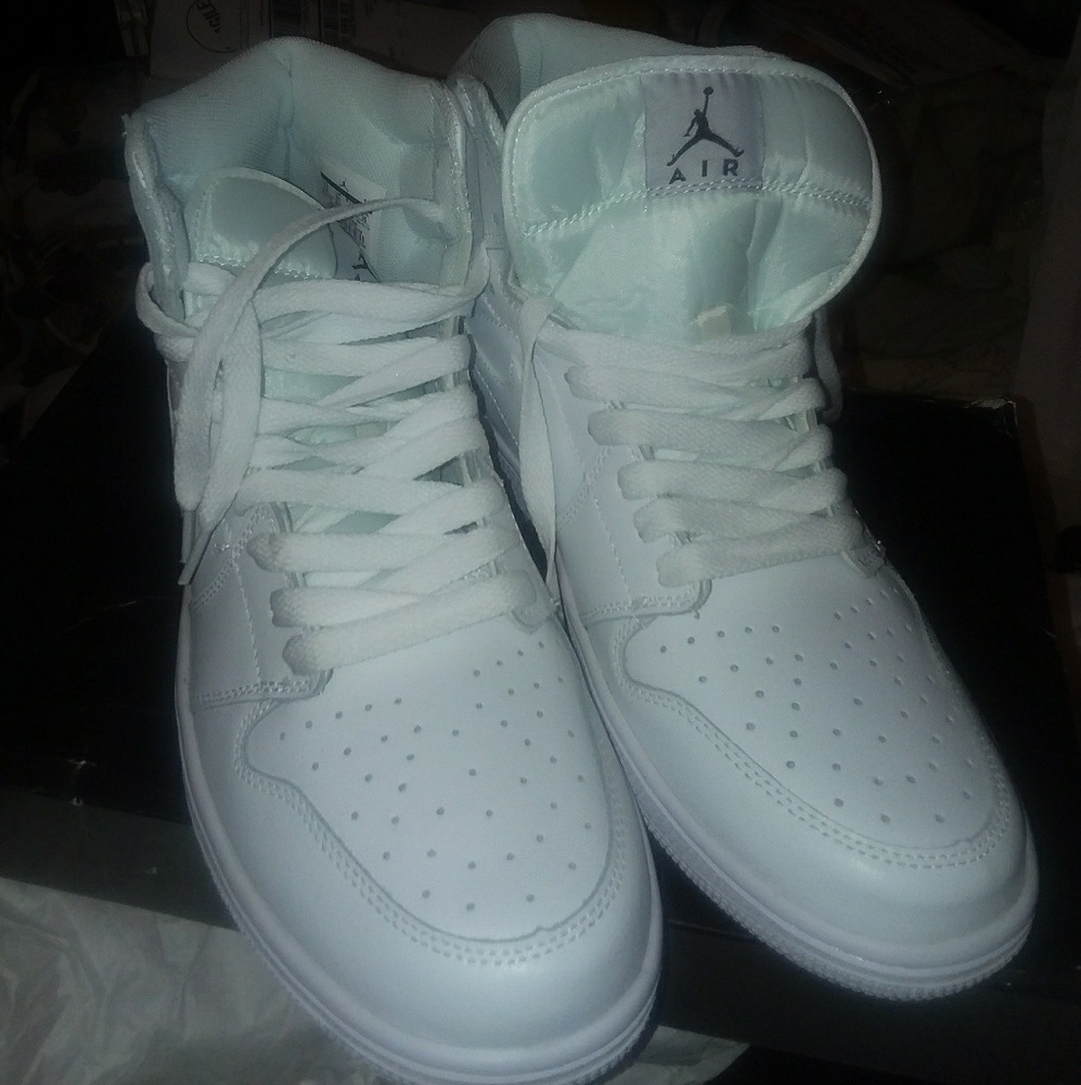 JORDAN 1'S
